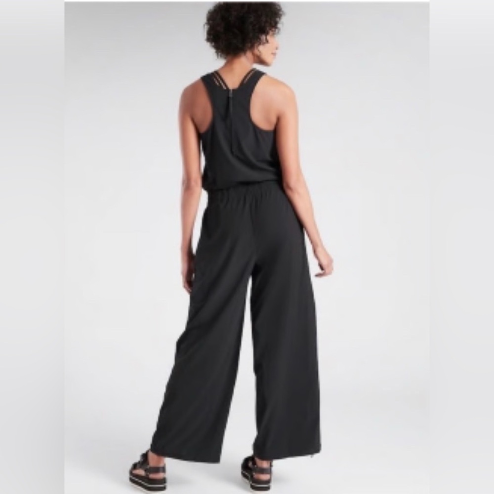 Athleta Revive Wide Leg Convertible Jumpsuit size 8 in Black - Picture 2 of 11